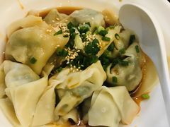 红油荠菜馄饨-弄堂咪道-饭香·面香·馄饨香(钦州北路田尚坊店)