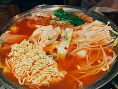 部队锅-富乐满韩国正宗炸鸡韩国料理(虹泉路店)