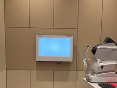 -LensCrafters亮视点·OAKLEY精选(静安嘉里中心店)