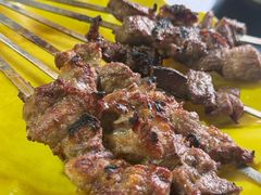 -烤肉小伙烤肉店