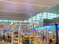 -王权免税店(普吉机场店)