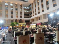 -朗丽兹自助餐厅