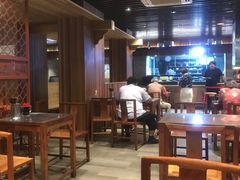 大堂-亮亮面馆(经六路店)