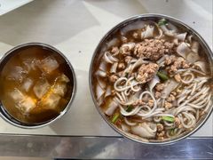 小碗瘦肉-正宗杨记普洱酸醋米线(总店)