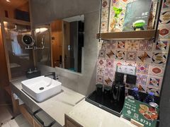 -秋果酒店(深圳福田口岸保税区店)