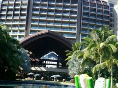 -三亚湾海居铂尔曼度假酒店