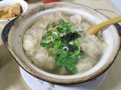 -小许三鲜砂锅馄饨店(家多乐烟酒店)