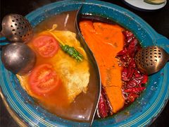 番茄牛油鸳鸯锅-吼堂老火锅(太古里总店)