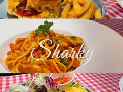 -鲨鱼美式餐厅酒吧Sharky