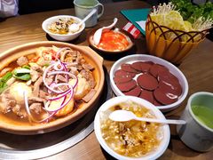 -蔡婶牛腩牛杂煲(长安万科店)