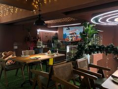 -Dragon Pizza•圆脸龙披萨·牛排餐厅