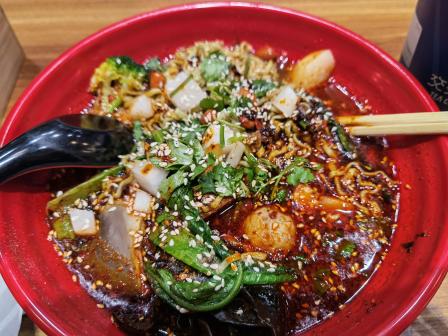 香小二麻辣烫(兰州中心店)-"味道还可以 中规中矩汤可以尝出来和宣传.