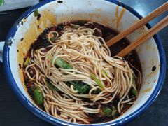 坨坨牛肉面-山城盅盅面