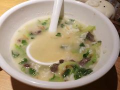-银泰百货(厦门国贸中心店)