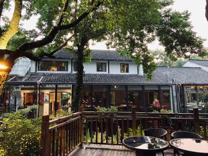 雅轩餐厅-"西溪湿地里小桥流水的一个餐厅,有风景很好.