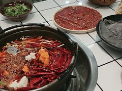 -扎起市井老火锅(乐山总店)
