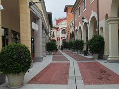 -佛罗伦萨小镇广佛名品奥特莱斯(疏港路店)