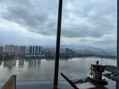-三迪希尔顿酒店欢厨自助餐厅·高空闽江全景