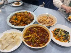 -汗腾格里·风味餐厅(新疆驻京办店)