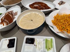-凤凰园烤鸭店·唐山菜·传承花椒肉(老唐丰路店)
