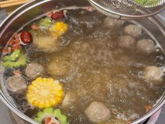 -官塘陈记鱼生·潮汕砂锅粥·牛肉火锅(潮枫路总店)