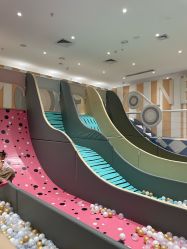 -奈尔宝家庭中心·亲子餐厅(宝安店)