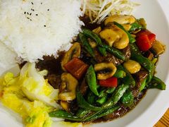-何太太馄饨面铺(大浒东苑店)