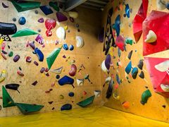 -问山MountQuest攀岩馆