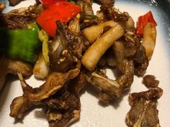馋香牛蛙-宅里厢·上海本地菜(宝山淞南店)