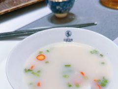 -红鼎豆捞·非遗鲍皇汤火锅(宝丰路店)