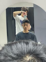 -宫铭烫发染发接发店