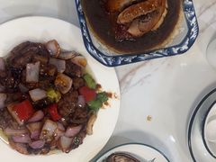 -余杨鸭鸭餐厅