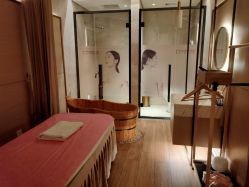 -苑苑vbeauty科技美容SPA