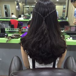 点击看大图 美联社&美丽频道造型(省体育馆店)-CE·专业蛋白•羽毛接发·潮色烫染品牌店