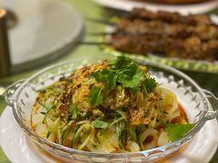 菠菜豆芽拌面筋-新疆红柳花餐厅(新洲店)