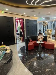 -TOP HAIR SALON