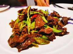 杭椒炒新西兰牛肉-赵记老铺(市府恒隆广场店)