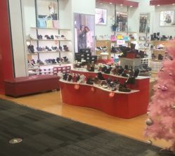 -百丽国际·童鞋(永旺梦乐城店)