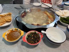 -光头药膳鸡(莱茵小镇店)
