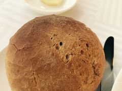 -广州塔卢特斯法国旋转餐厅