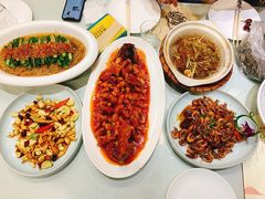 -李家猪蹄融合菜馆(河松街店)