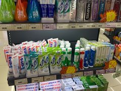 -综合保税区进口商品直销中心(新百店)