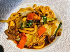 -穹六人间 people 6(岳阳路店)