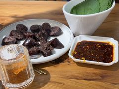 -青瓦餐厅·生鱼片·韩园烤肉(西塔店)