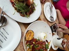 -Mark&Mars Restaurant