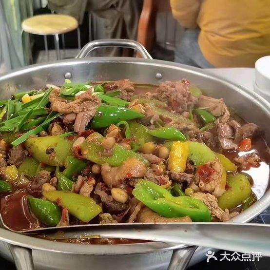 童子鸡火锅家常炒菜