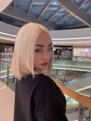 -HAIR CORNER