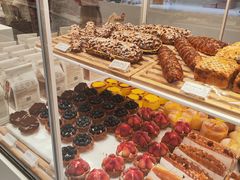 -好利来(上海长宁龙之梦店)