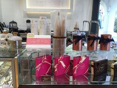 -VENCHI 闻绮(上海佛罗伦萨小镇店)