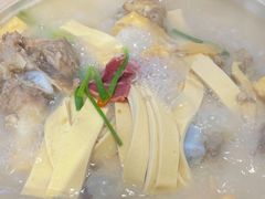 -小乌猪·金华筒骨煲(永盛购物广场店)